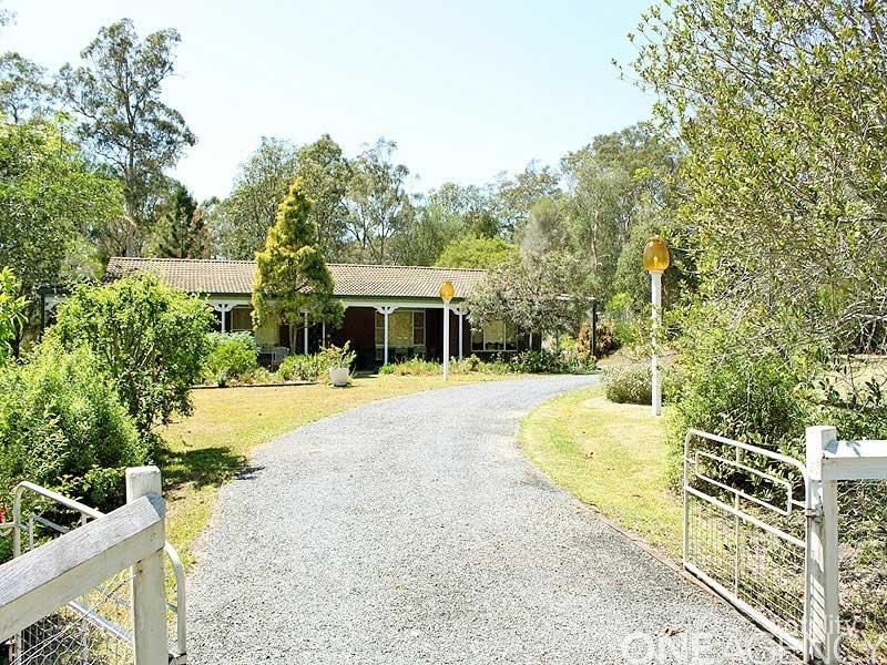 13 Stringy Bark Cres, Yarravel, NSW 2440