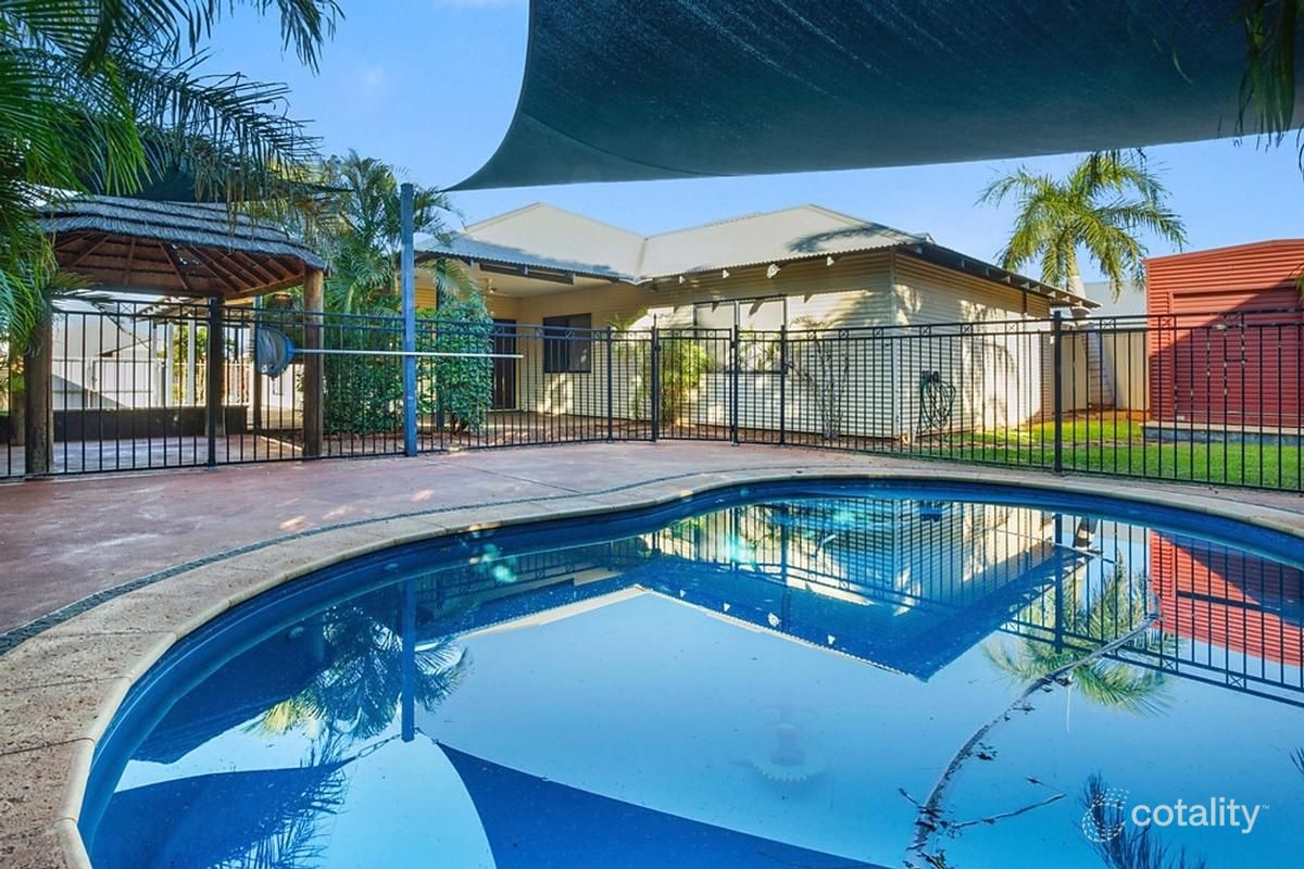 14 Lilly Pde, Baynton, WA 6714