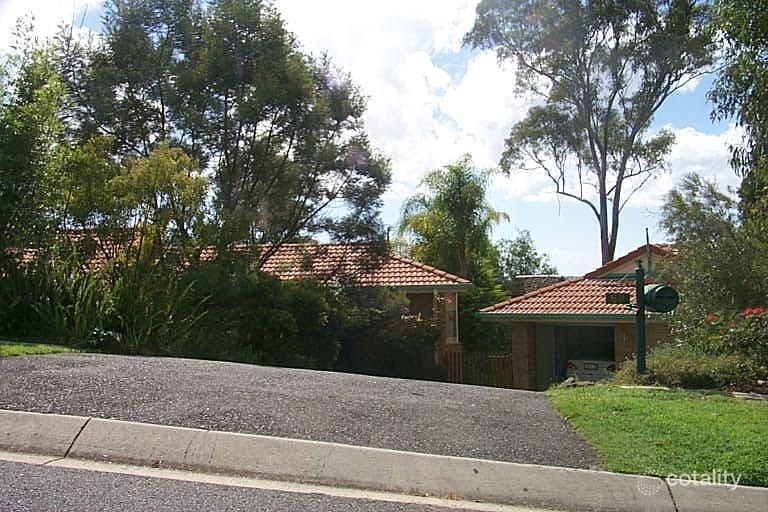 55 Saunders Dr, Bonogin, QLD 4213