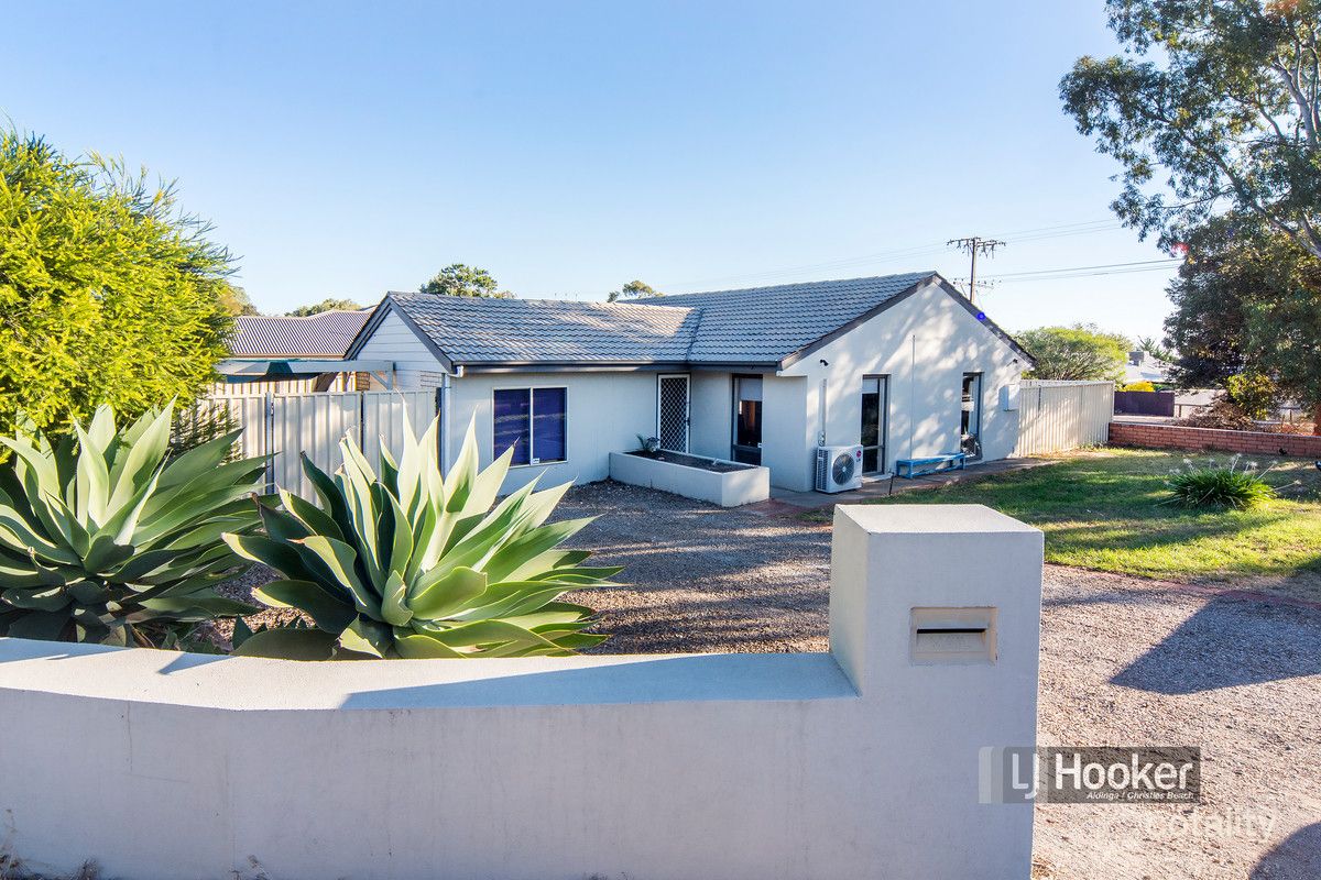 1 Scottsglade Rd, Christie Downs, SA 5164