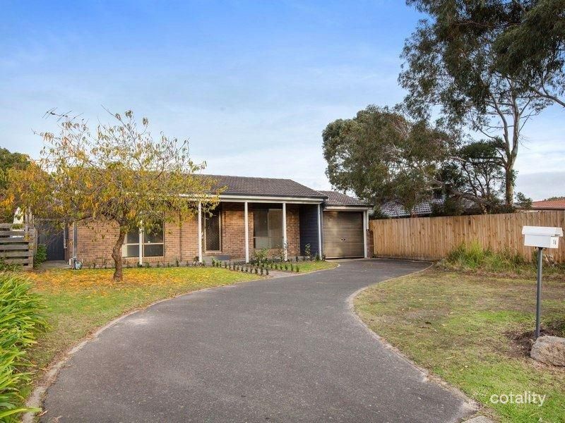 16 Weber Dr, Mornington, VIC 3931