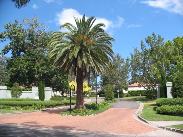 8 Cates Pl, St Ives, NSW 2075