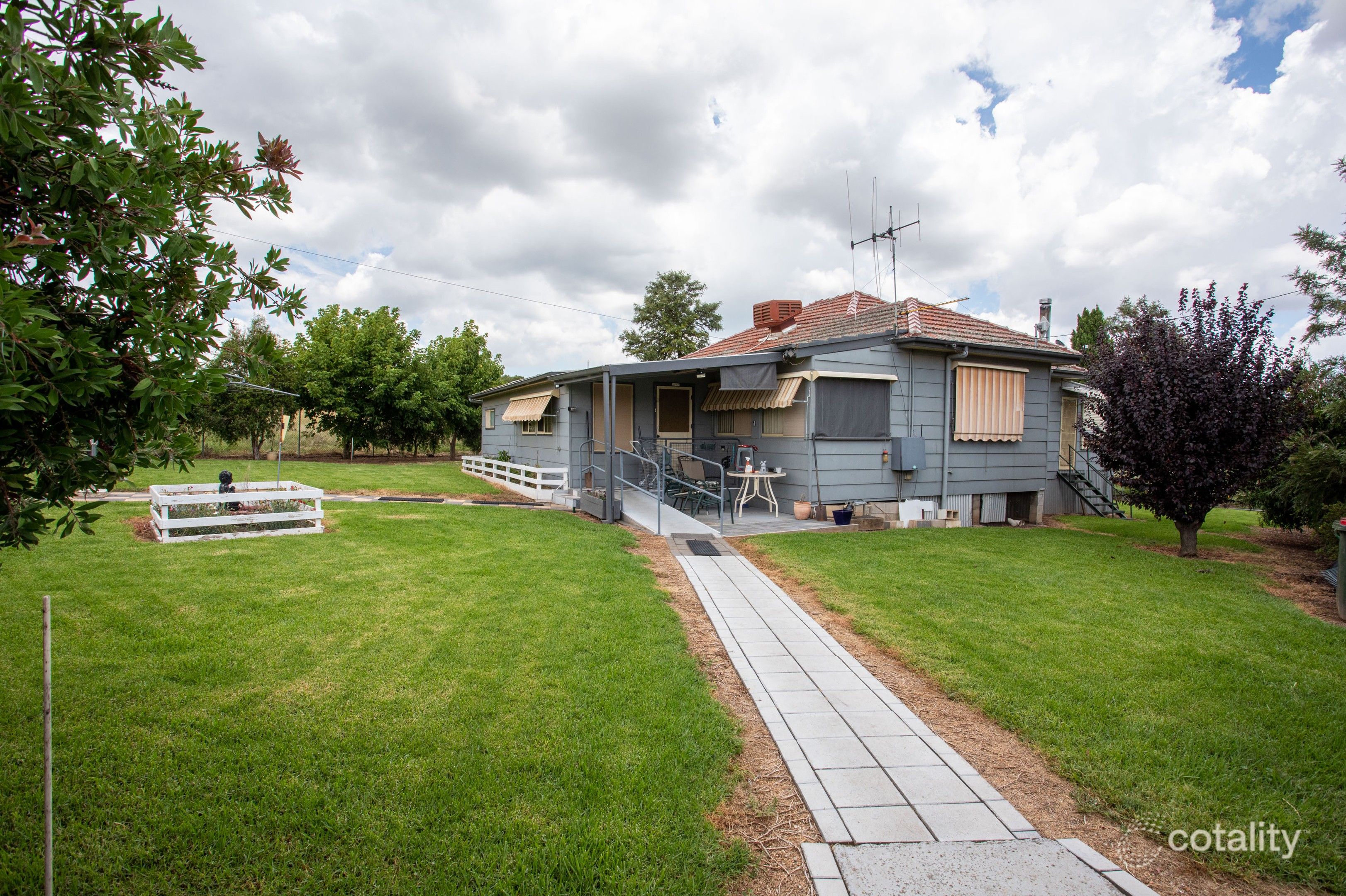 2 Noyeau St, Woodstock, NSW 2793