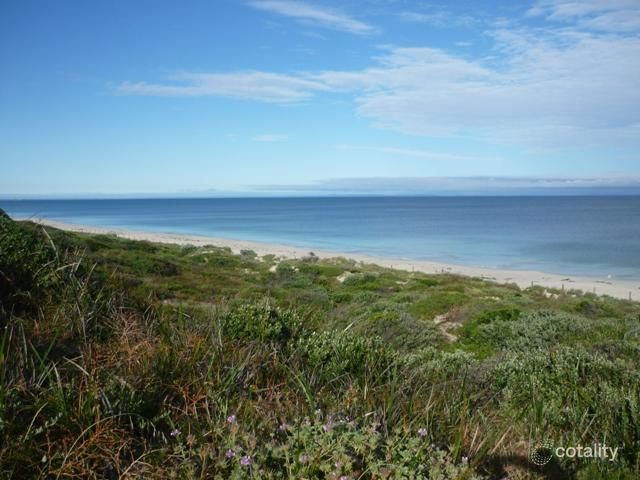 15 Bay Cres, Peppermint Grove Beach, WA 6271