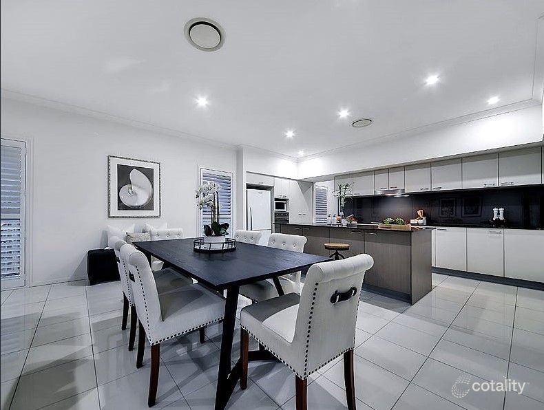 14 Esk Cres, Wakerley, QLD 4154