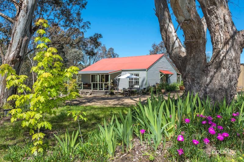 28 Kyneton-Metcalfe Rd, Metcalfe, VIC 3448
