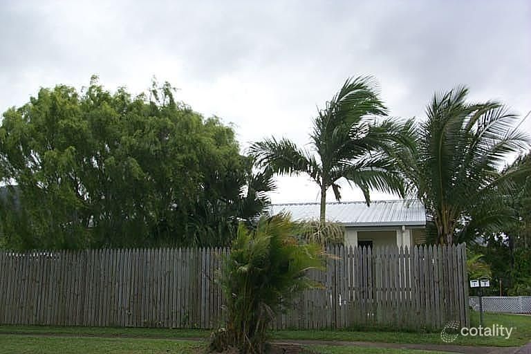 21 Nesbit St, Whitfield, QLD 4870