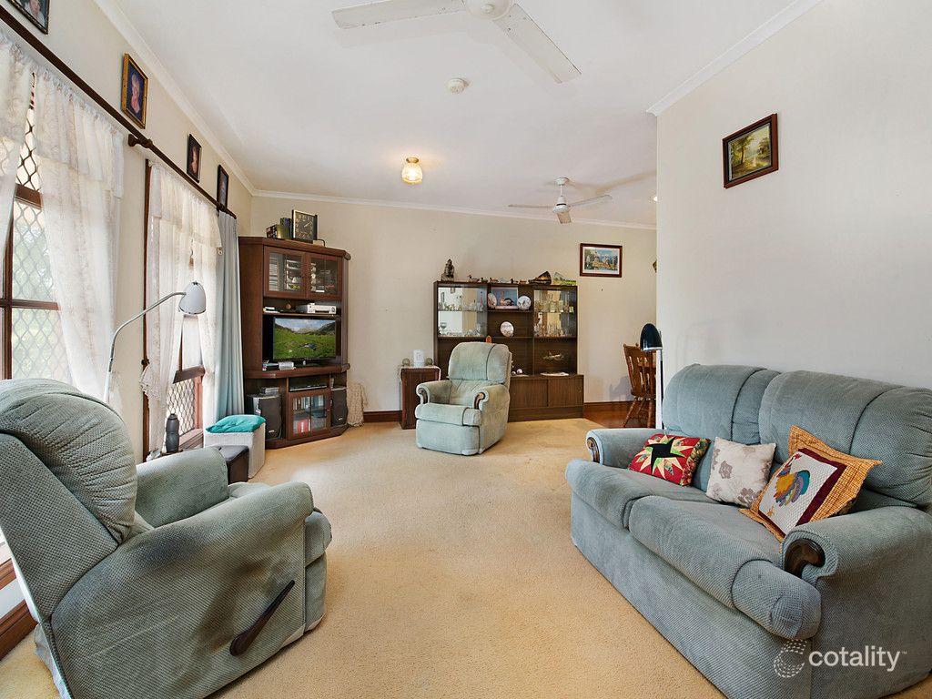 41 Jacaranda Dr, Mooloolaba, QLD 4557