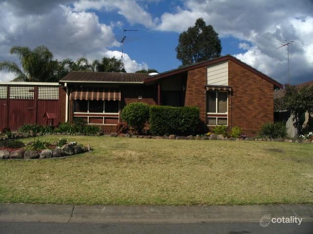 8 Kala Cct, St Clair, NSW 2759