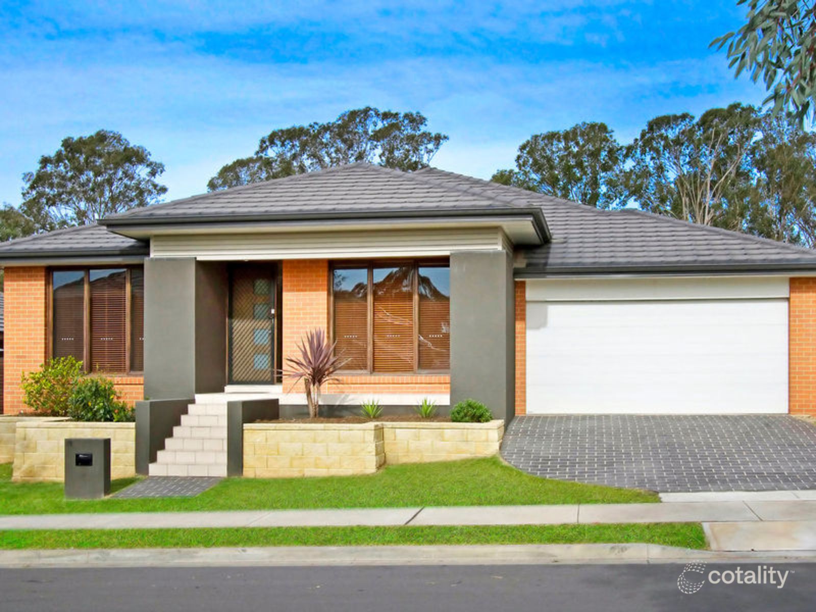 41 Sandstock Cres, Jordan Springs, NSW 2747