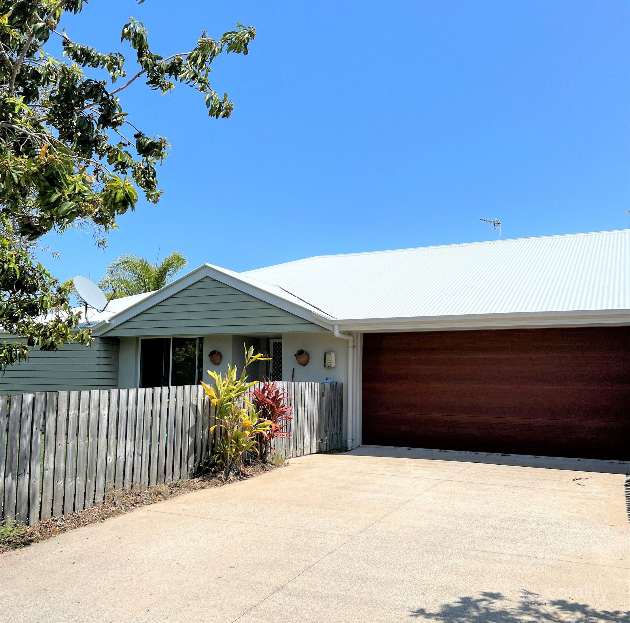 2/12 Yarrilee Cct, Dundowran, QLD 4655