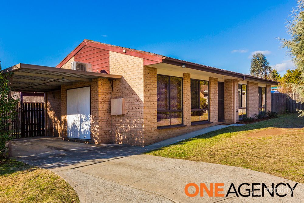 17/97 Clift Cres, Chisholm, ACT 2905