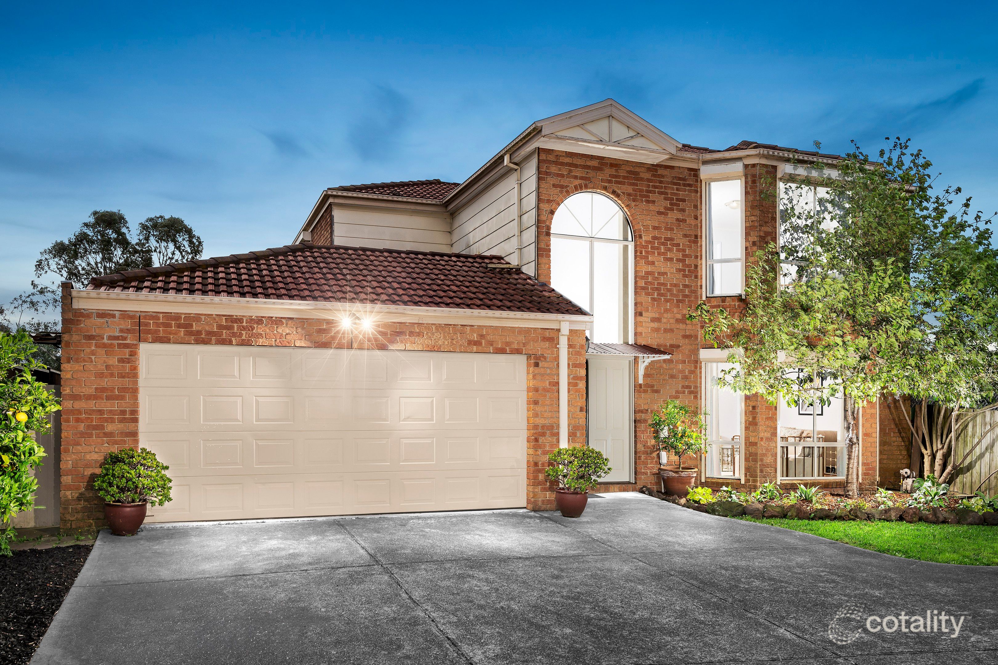 2/79 Grenda Dr, Mill Park, VIC 3082