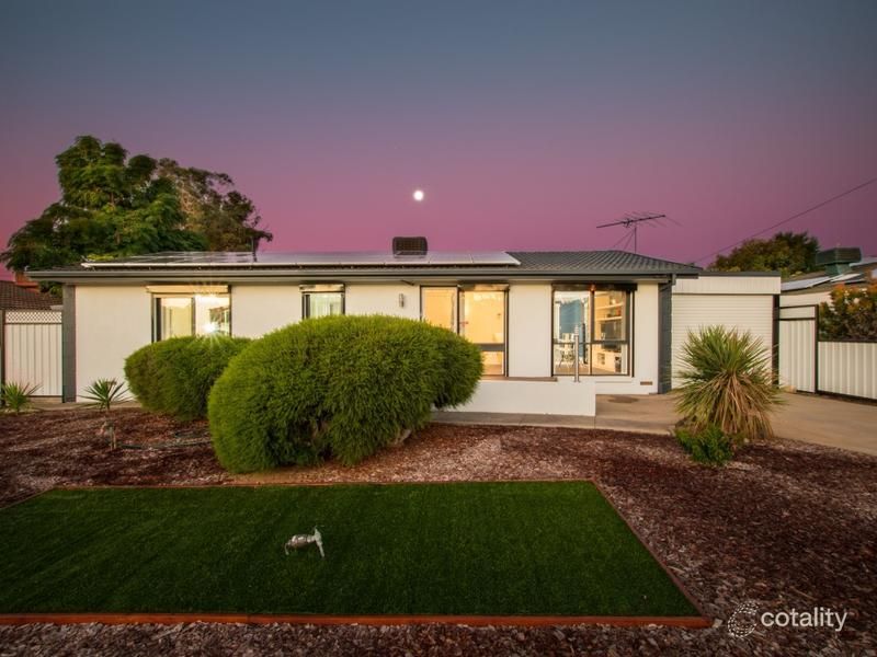 4 Rosemary Tce, Morphett Vale, SA 5162