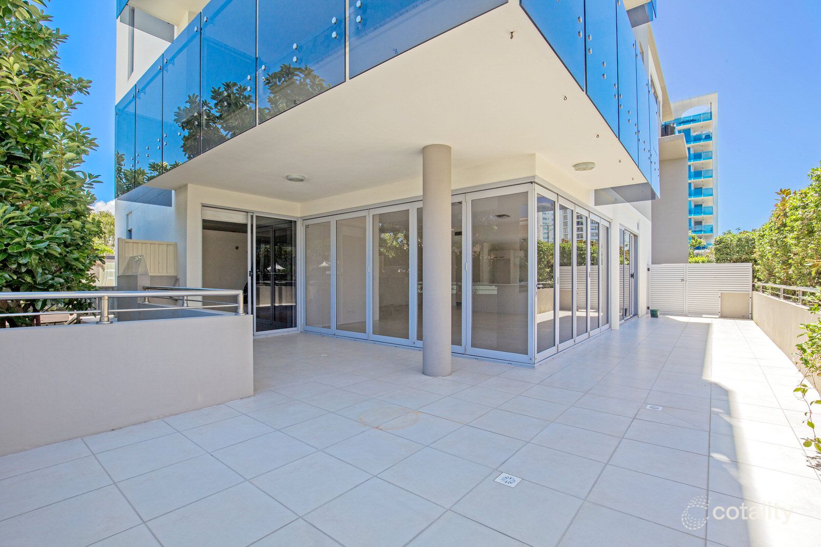 2/10-12 Imperial Pde, Labrador, QLD 4215