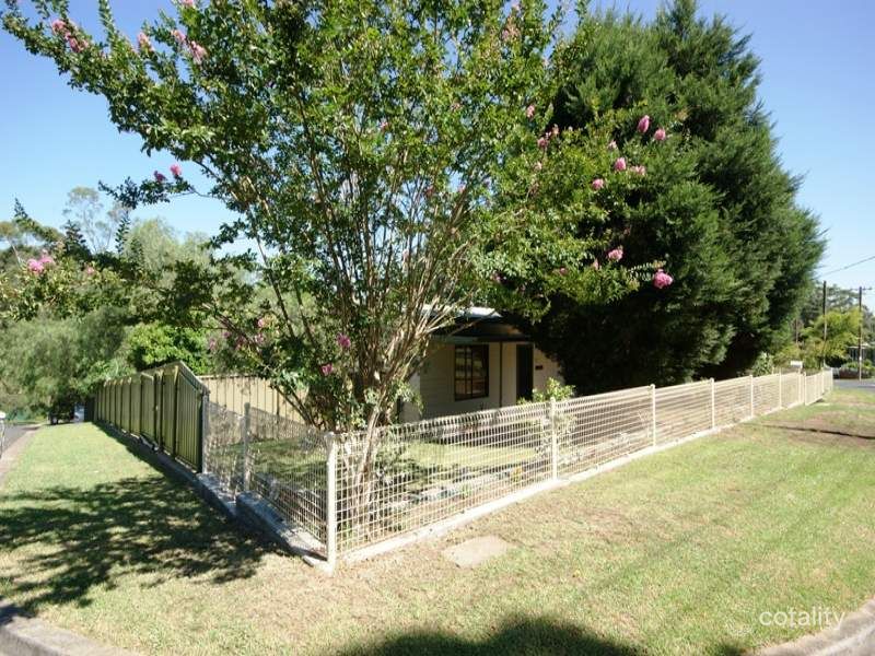 37 Nineteenth St, Warragamba, NSW 2752
