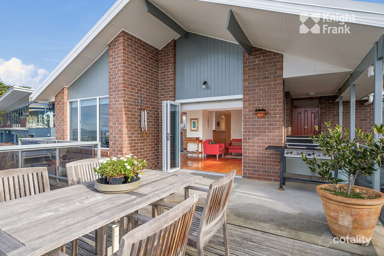 2/807 Sandy Bay Rd, Sandy Bay, TAS 7005