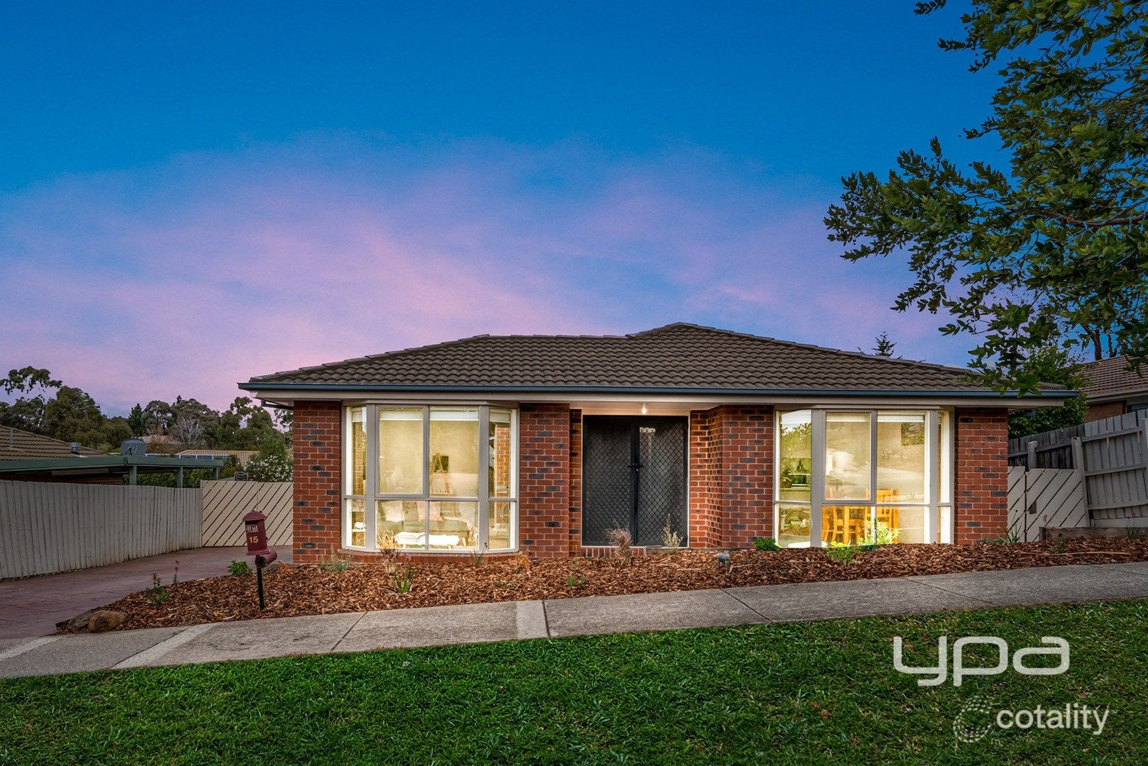 15 Fullbrook Dr, Sunbury, VIC 3429