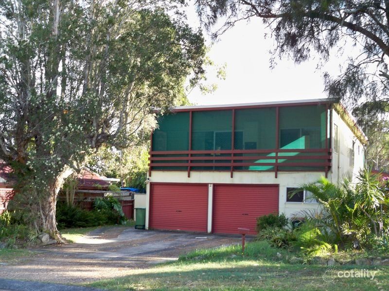 2 Sixth Ave, Toukley, NSW 2263