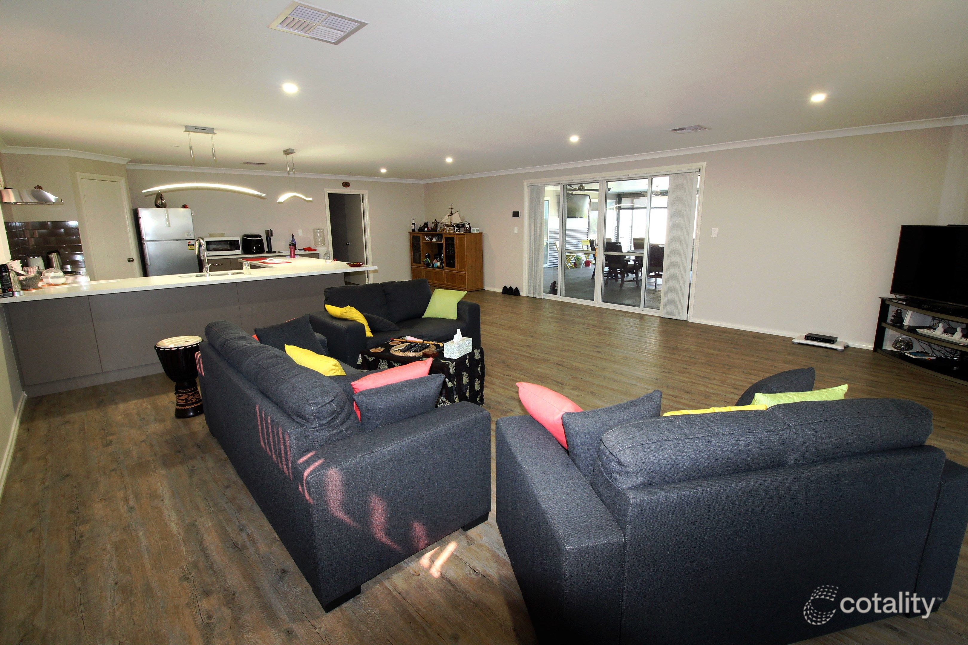 235 Geronimo Cres, Jurien Bay, WA 6516