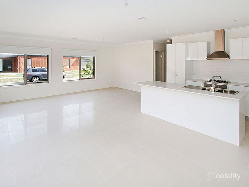 43 Hollaway Dr, Mernda, VIC 3754