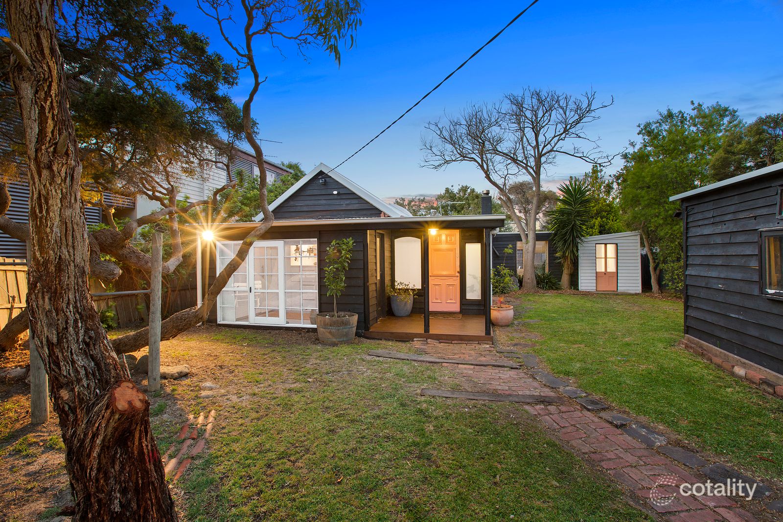 2 Thorn St, Barwon Heads, VIC 3227
