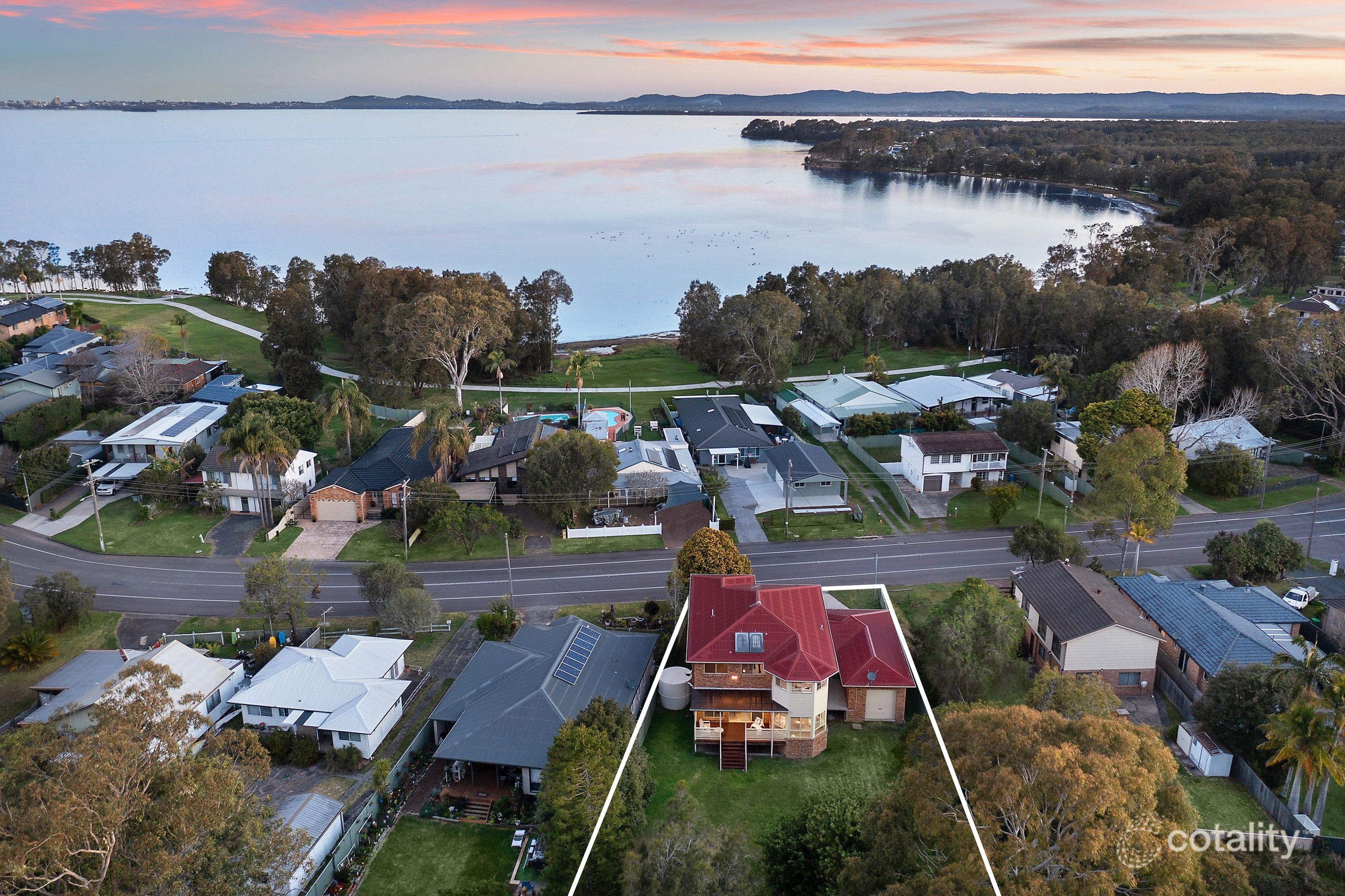 295 Tuggerawong Rd, Tuggerawong, NSW 2259