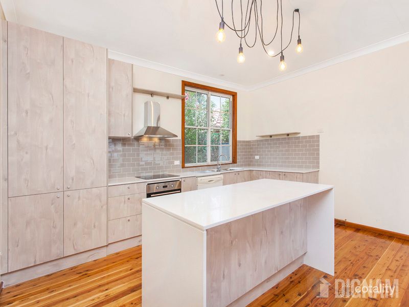 6 Brooker St, Tarrawanna, NSW 2518