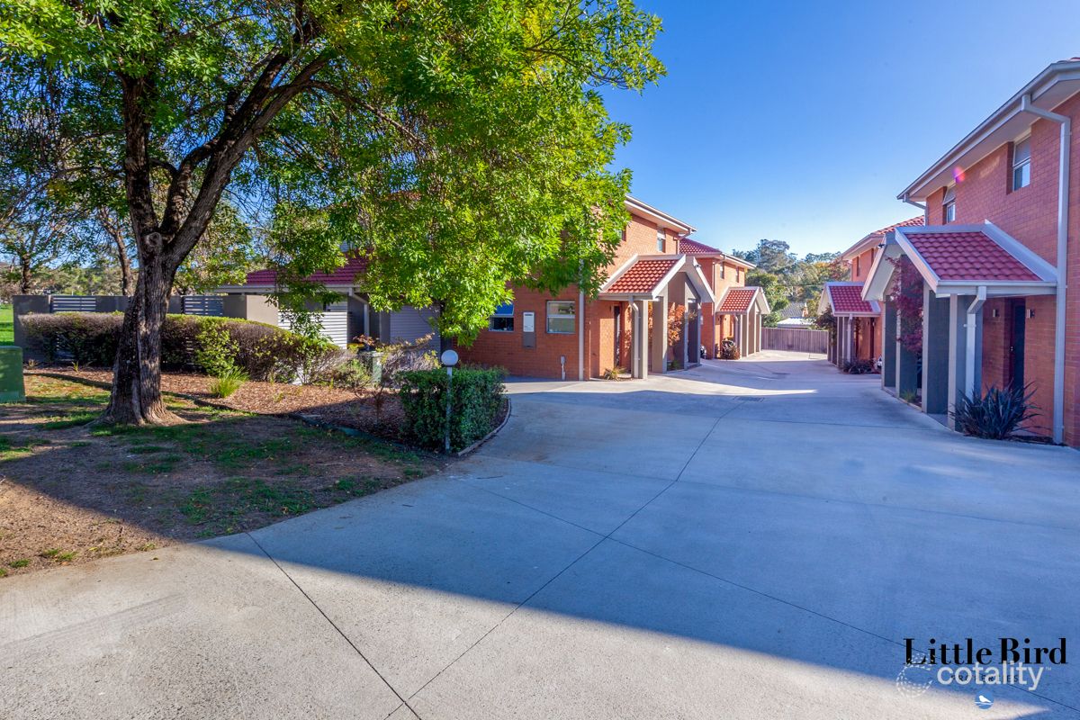 2/4 Taroona Pl, Lyons, ACT 2606