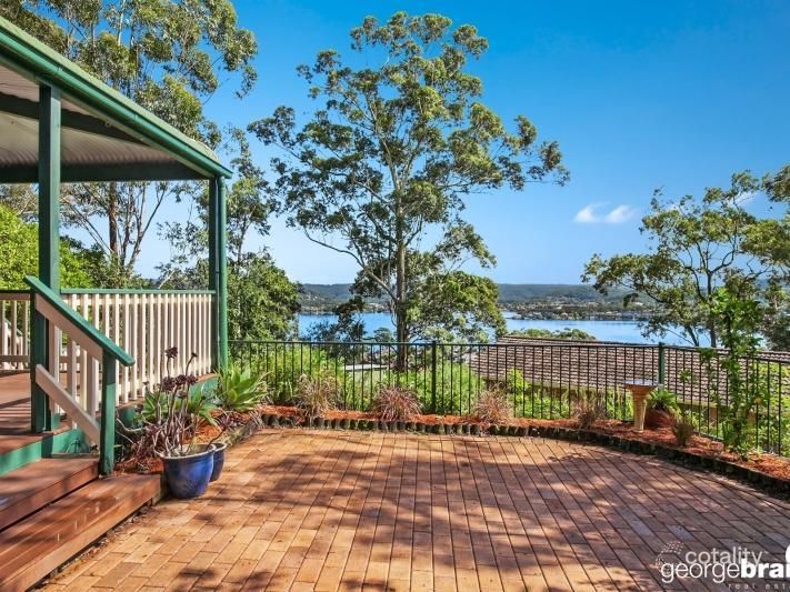 15 Woorara Pde, Green Point, NSW 2251