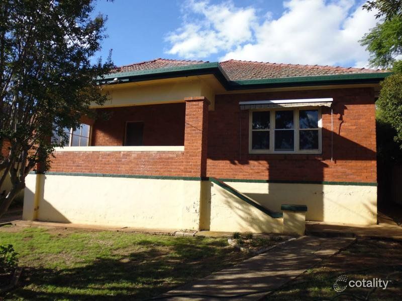 110 Upper St, East Tamworth, NSW 2340
