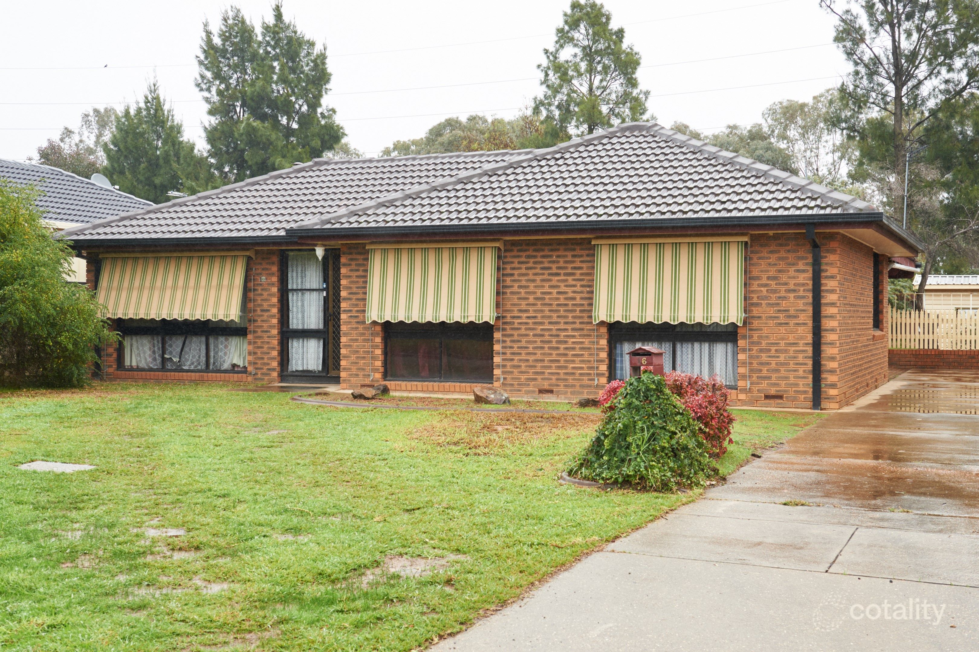 16 Adjin St, Mount Austin, NSW 2650