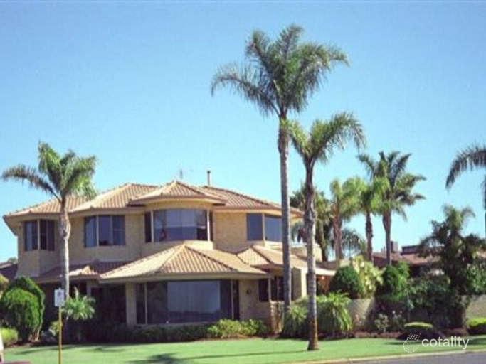 49 Lakeside Rd, Churchlands, WA 6018