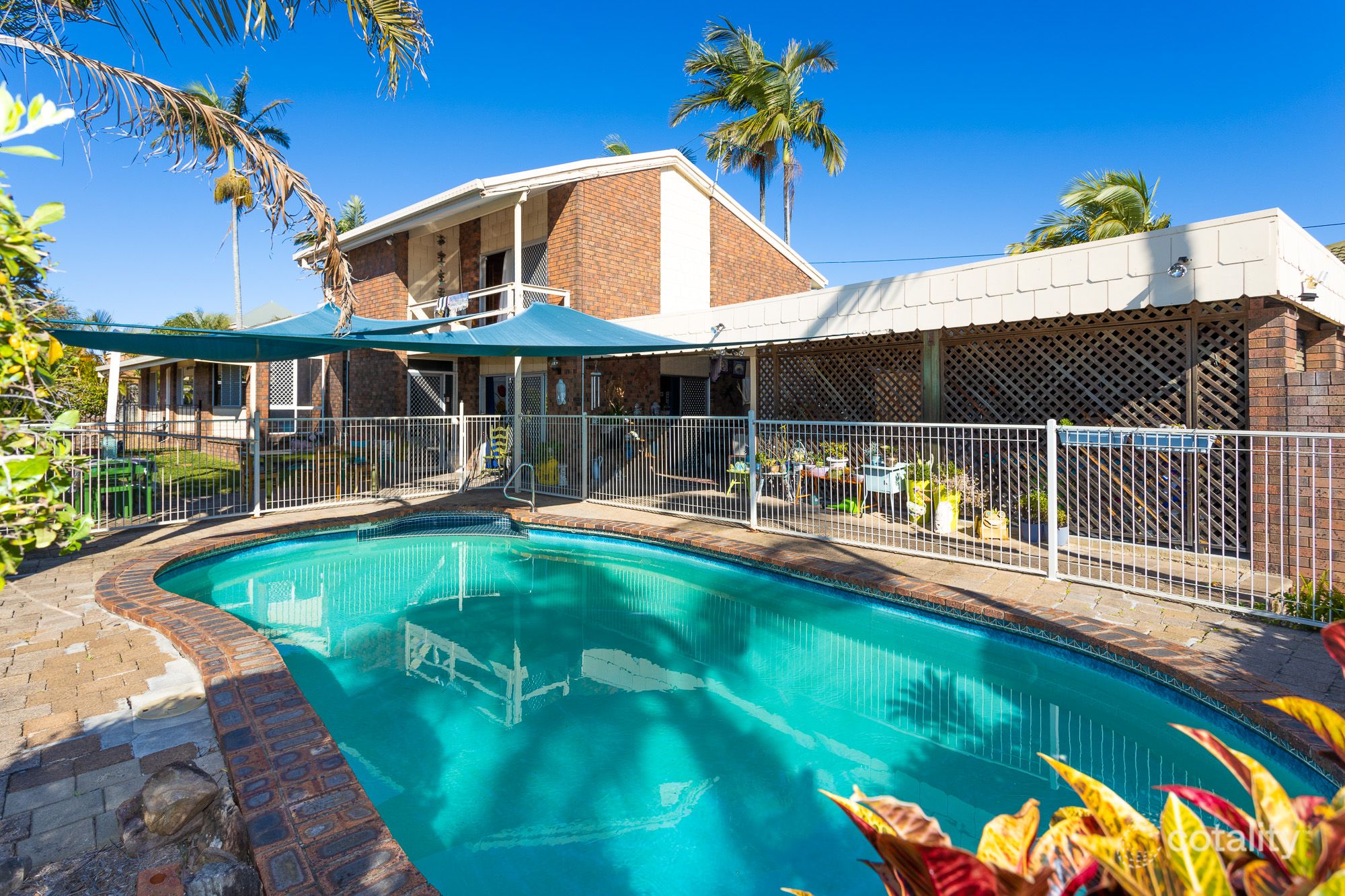 42 Seaville Ave, Scarborough, QLD 4020