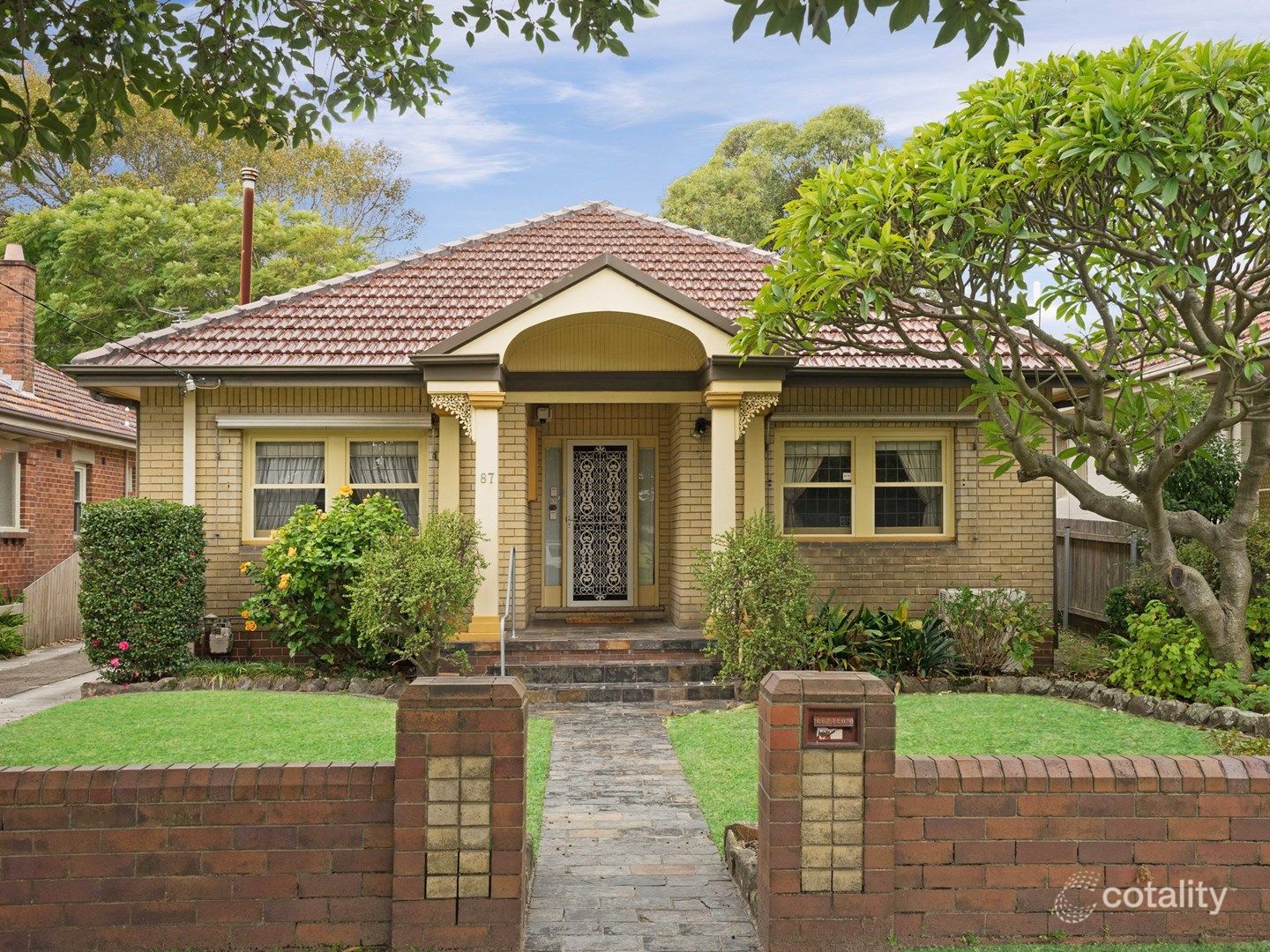 87 Gordon Ave, Hamilton South, NSW 2303