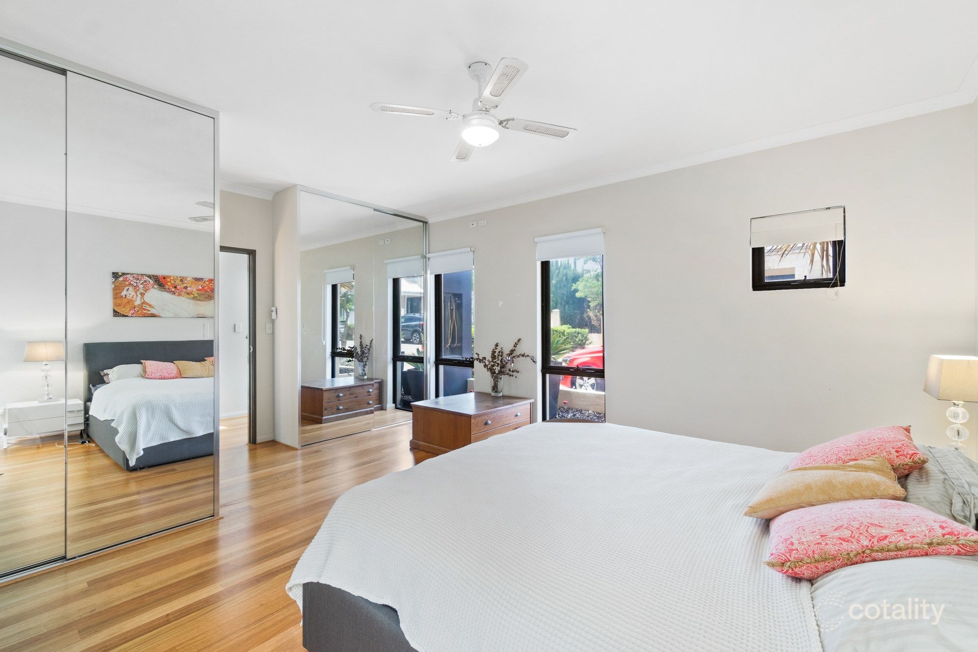 13 Tallow Tree Cres, Subiaco, WA 6008