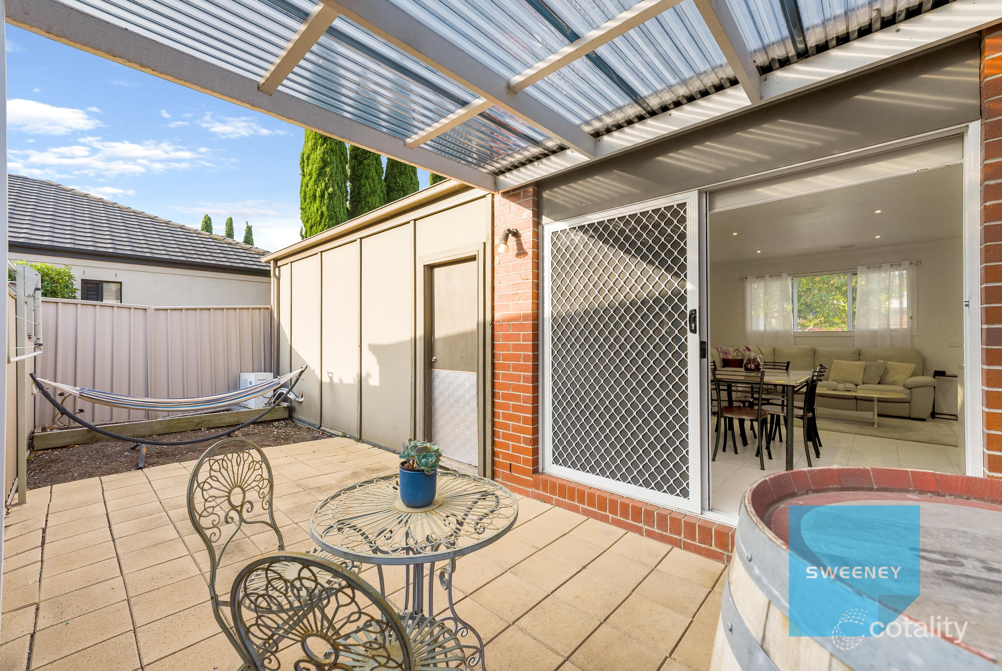 6 Strathvea Lane, Caroline Springs, VIC 3023
