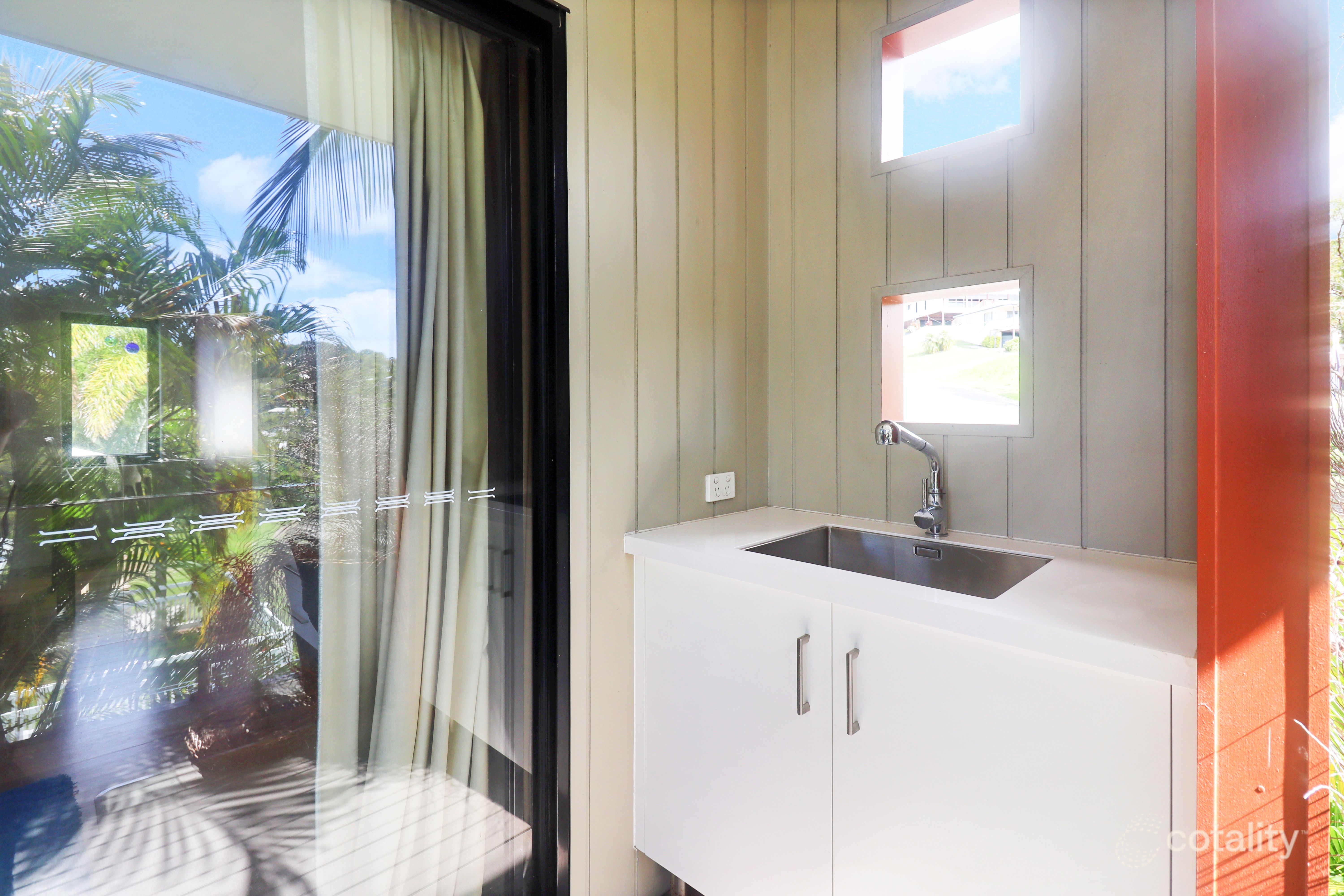 1 Palm Ct, Agnes Water, QLD 4677