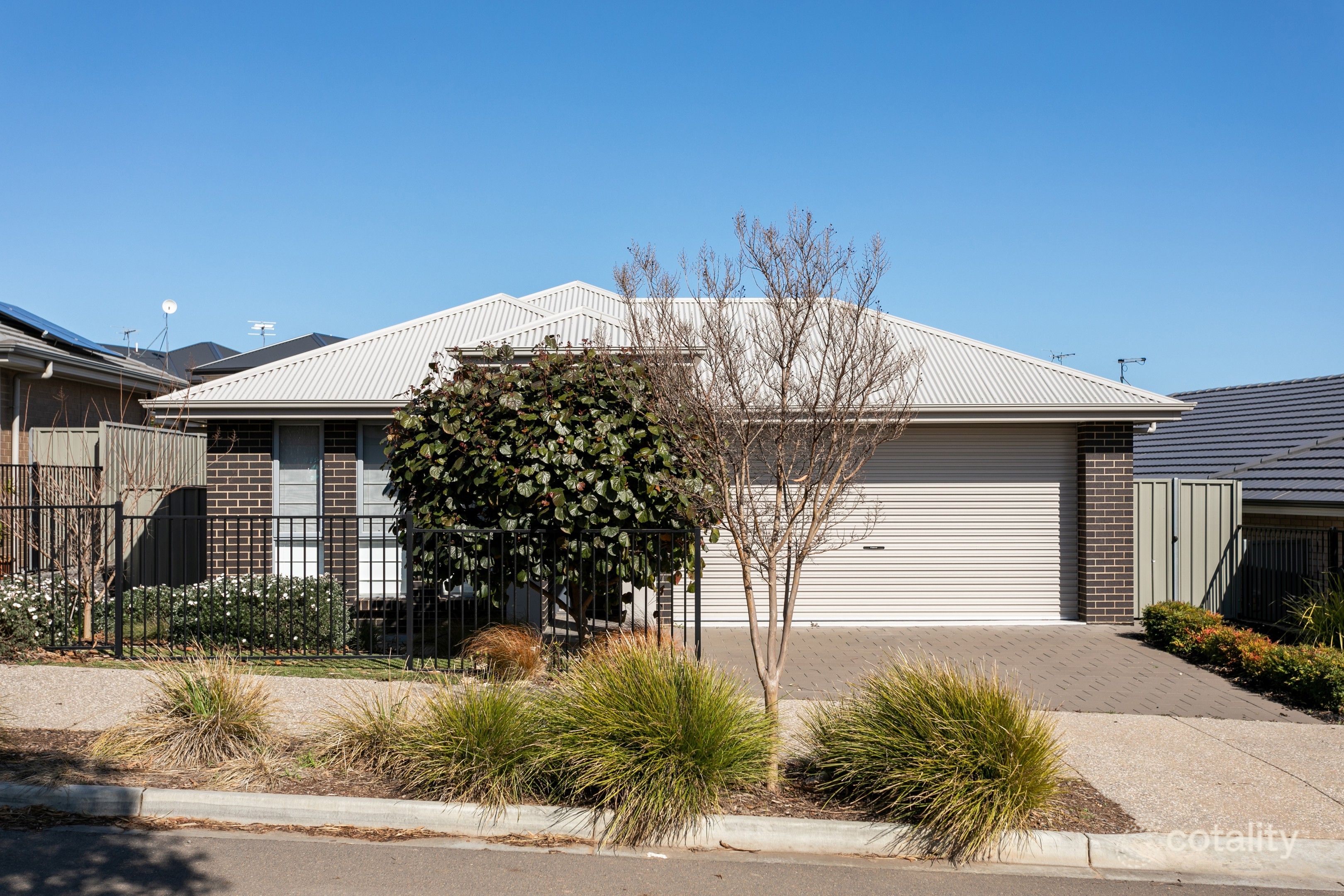 56 Vista Pde, Seaford Heights, SA 5169