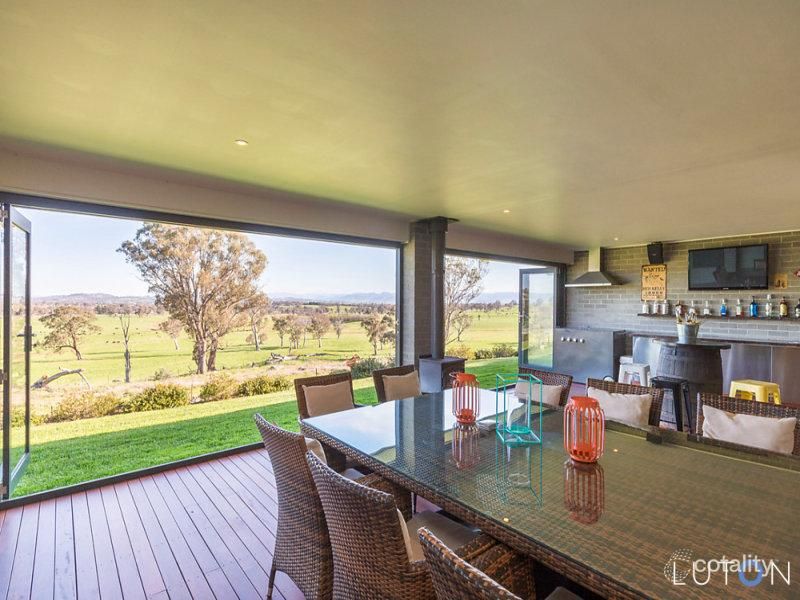 4 Vallencia Dr, Jeir, NSW 2582