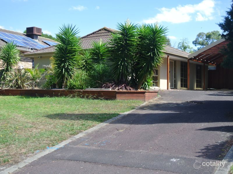 17 Glendoon Rd, Junction Village, VIC 3977