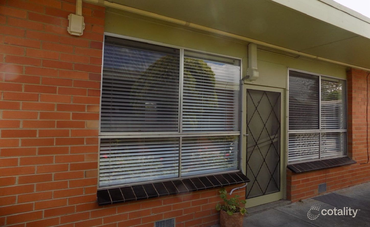 2/5 Vizard St, Dandenong, VIC 3175