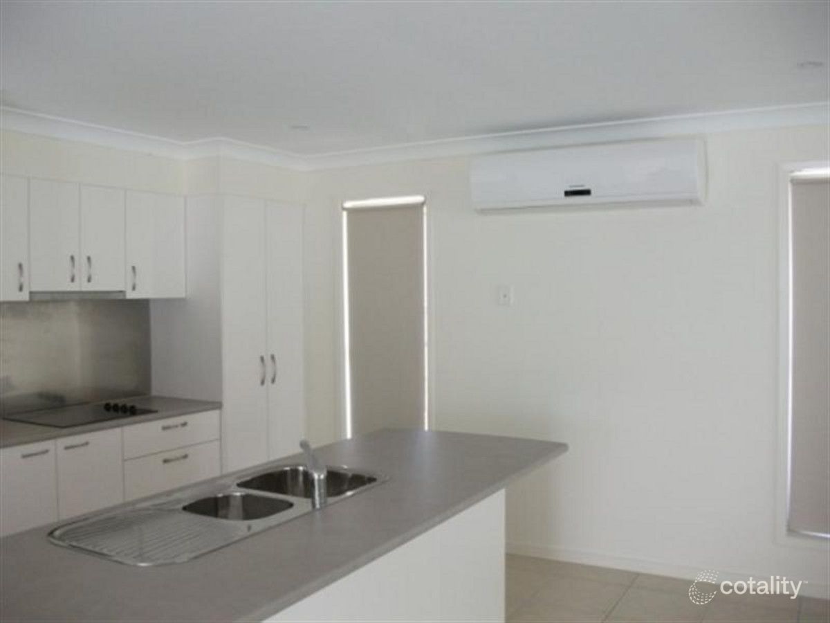 13 Longcove Pl, Peregian Springs, QLD 4573