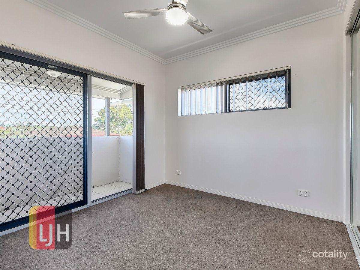 1/2 Rowell St, Zillmere, QLD 4034