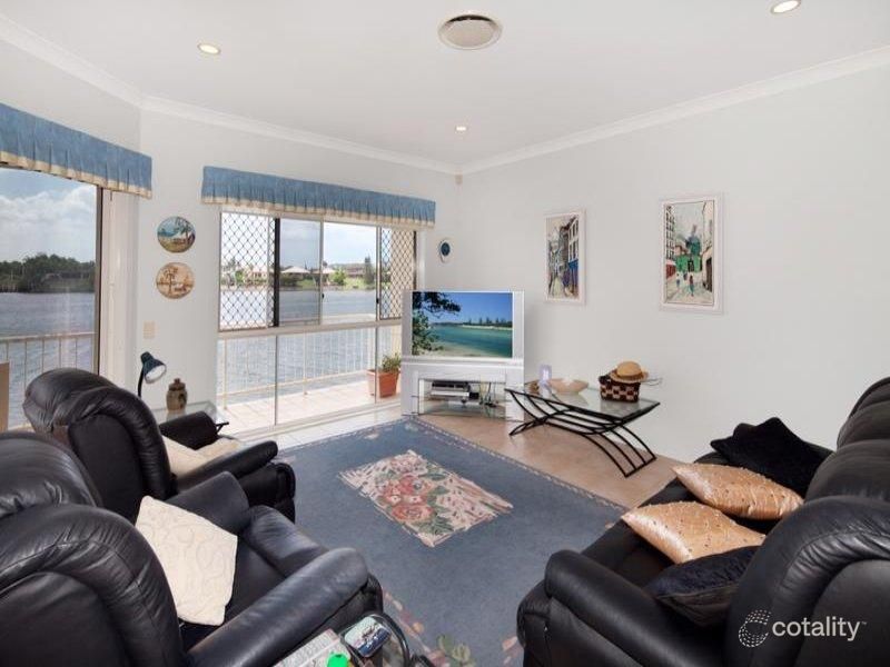 6 Massachusetts Ct, Varsity Lakes, QLD 4227