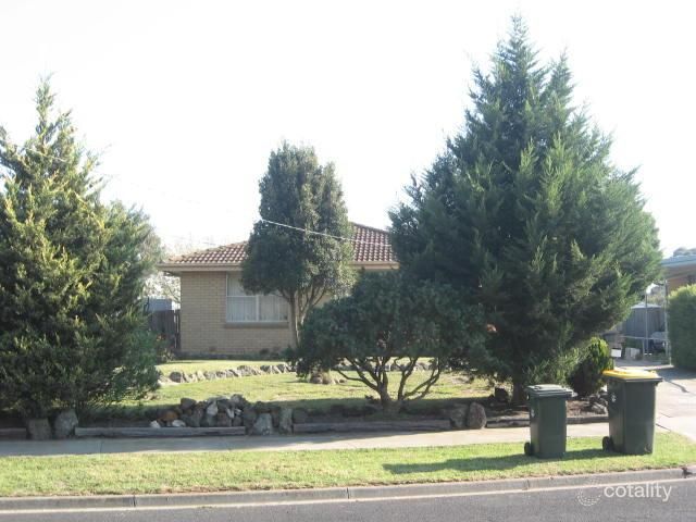 39 Bouvardia Cres, Frankston North, VIC 3200