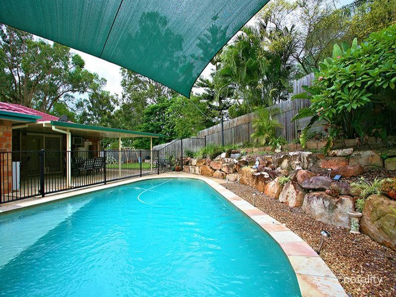 16 Bombala Ct, Collingwood Park, QLD 4301