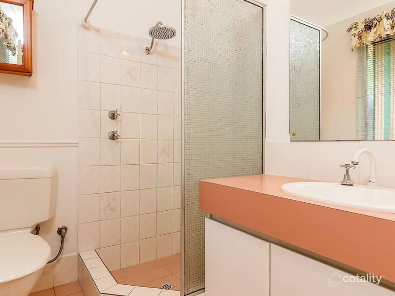 24 Fordham Dr, Swan View, WA 6056