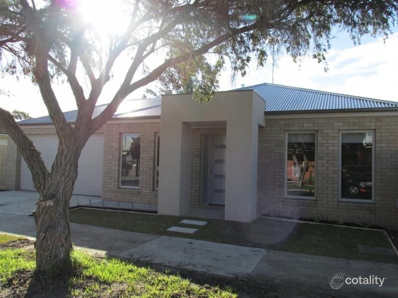 2a Weeroona Ave, Hamlyn Heights, VIC 3215