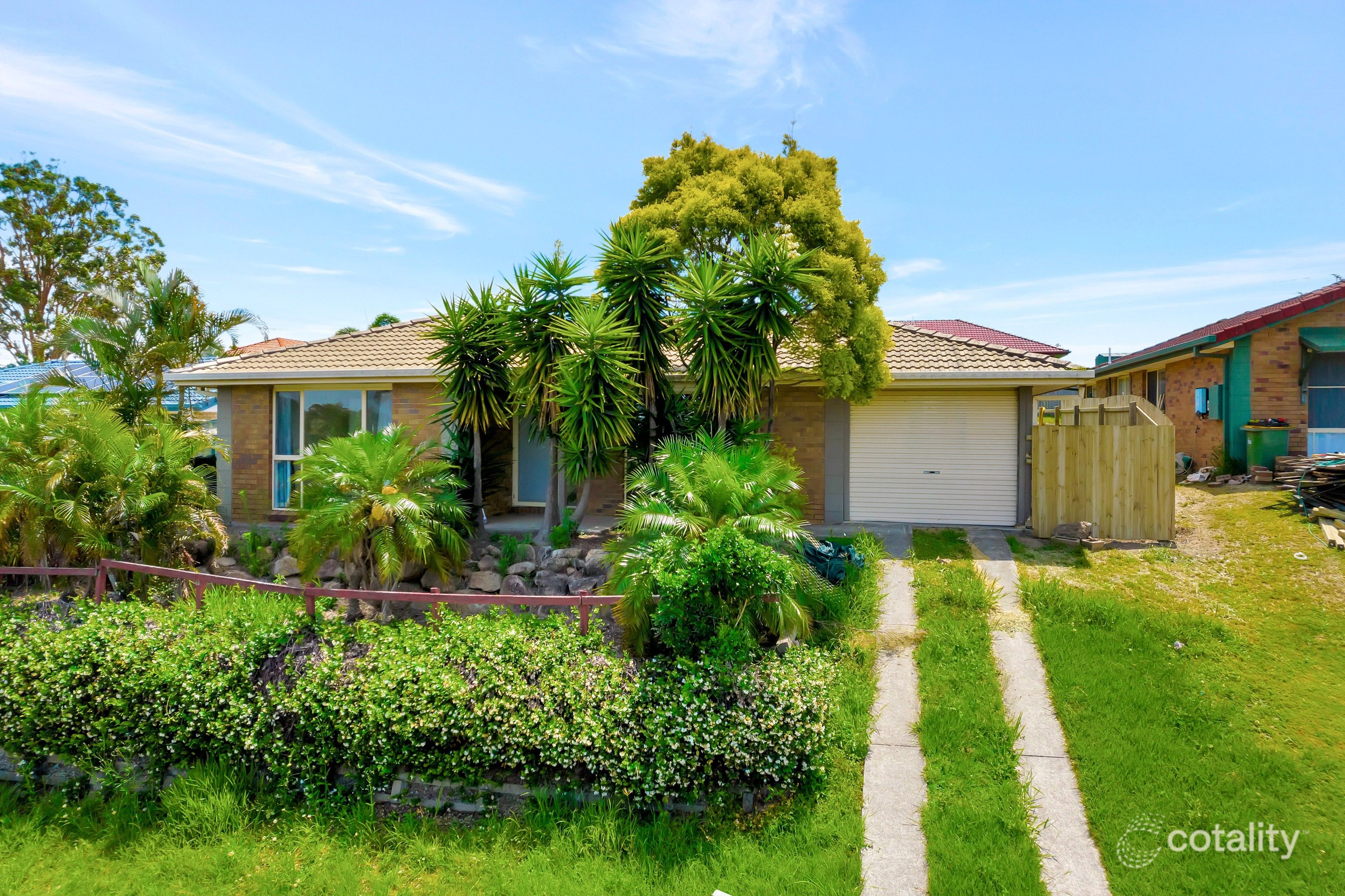 4 Bou Ct, Edens Landing, QLD 4207